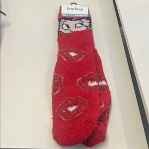 Betty Boop Fuzzy Cozy Red Hearts Graphic Crew Socks Adult Shoe Size 5-10
